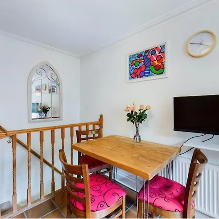 The Clapham Apartment With Private Patio Londra Esterno foto