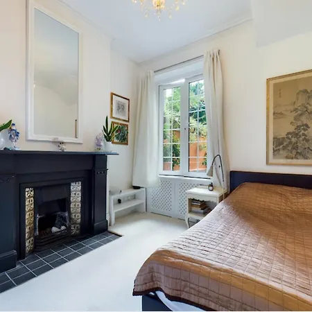 The Clapham Apartment With Private Patio Londra Esterno foto