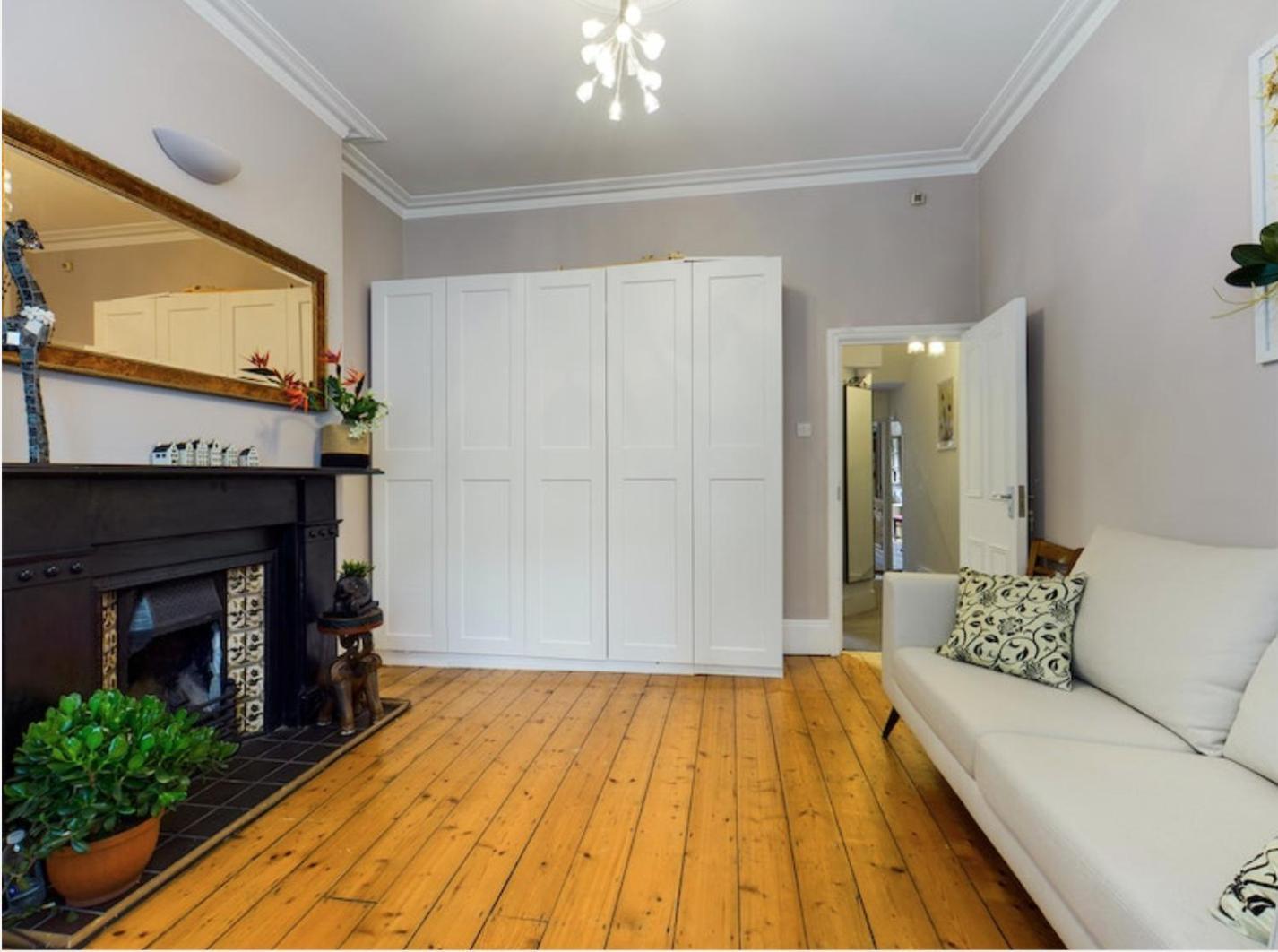 Appartamento The Clapham With Private Patio Londra